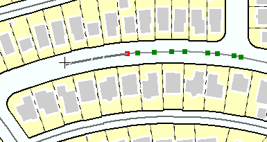 Erstellen von Straßenmittelachsen durch Verfolgung von Flurstückgrenzen mit einem Versatz