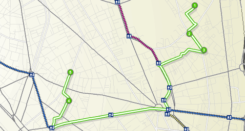 Una ruta multimodal utilizando calles y líneas de metro.