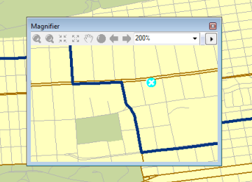 Una nueva ruta mostrada en la visualización del mapa y la ventana Lupa