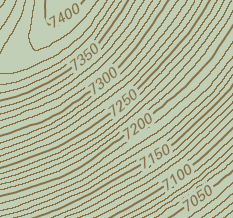Curvas de nivel maestras etiquetadas con el estilo de ubicación de curvas de nivel