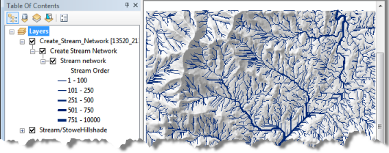 ArcMap après l’exécution de la tâche Créer un réseau hydrographique